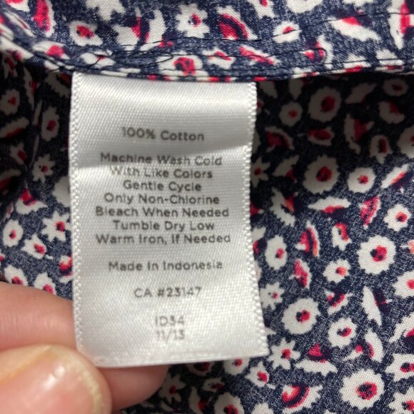 Talbots Cotton Button-Down Shirt LS Ditsy Floral Blue Red White Roll Sleeves, 12 - Picture 7 of 8